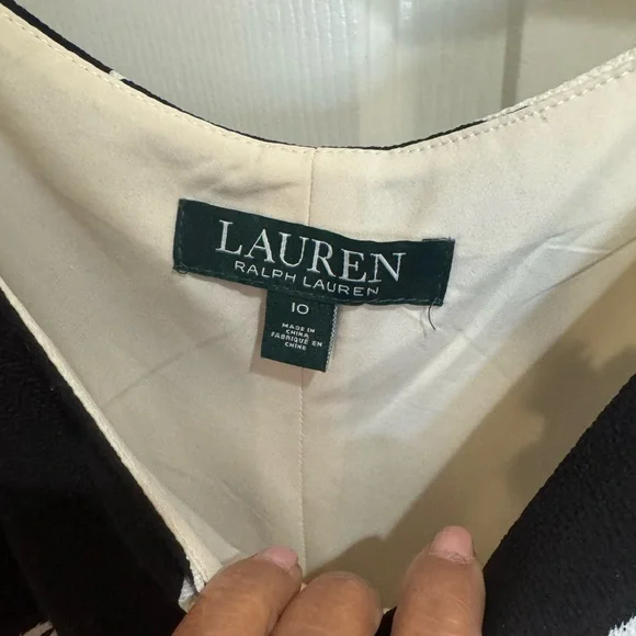 Lauren Ralph Lauren Elegant Black and White Asymmetrical Floral Dress size 10 - Picture 4 of 7
